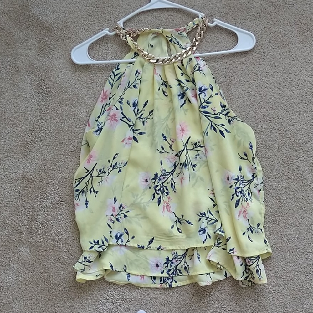 Floral summer/spring top